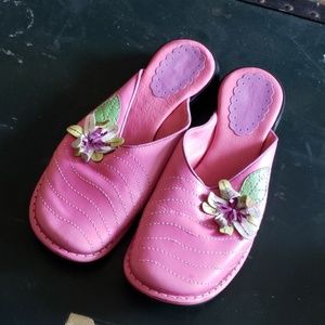 Hanna Andersson Clogs sz 35